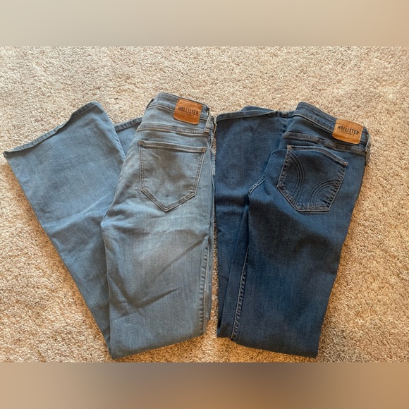 Two pairs of Hollister jeans - Picture 1 of 6